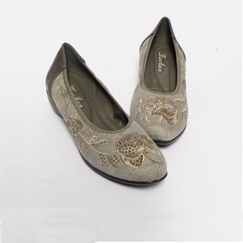 48126 꽃자수 큐빅 여성 신발 구두 발편한 낮은굽 가죽 단화 (4.0 cm)