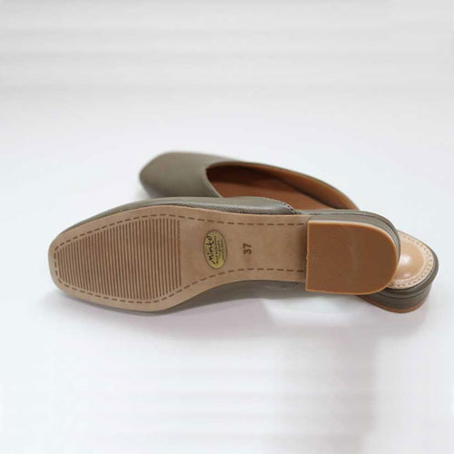 48679 스퀘어 라인 여성 신발 낮은굽 슬리퍼 플랫 블로퍼 (2.8 cm)
