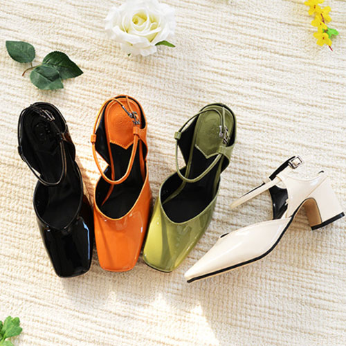 네모코 에나멜 여성 여름 신발 미들굽 스트랩 샌들 (6.8 cm)