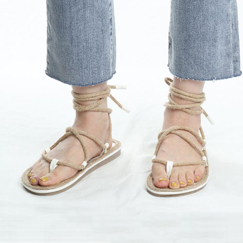 라탄 여성 여름 신발 편안한 플랫 스트랩 샌들 (1 cm)