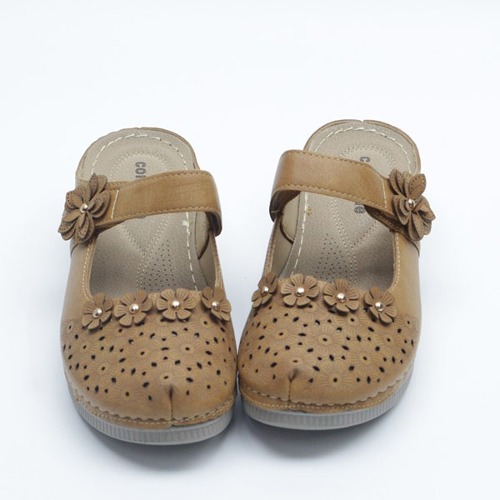 여자 펀칭 꽃 장식 미들굽 데일리 단화 슬리퍼 신발 (5.0cm)