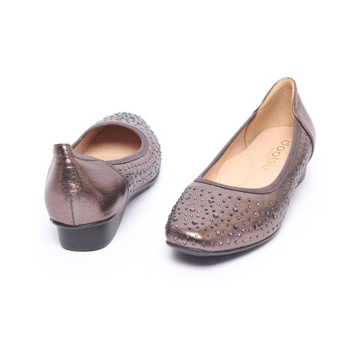 45998 다각큐빅 여성 신발 엄마신발 발편한 플랫 단화 (2.5 cm)